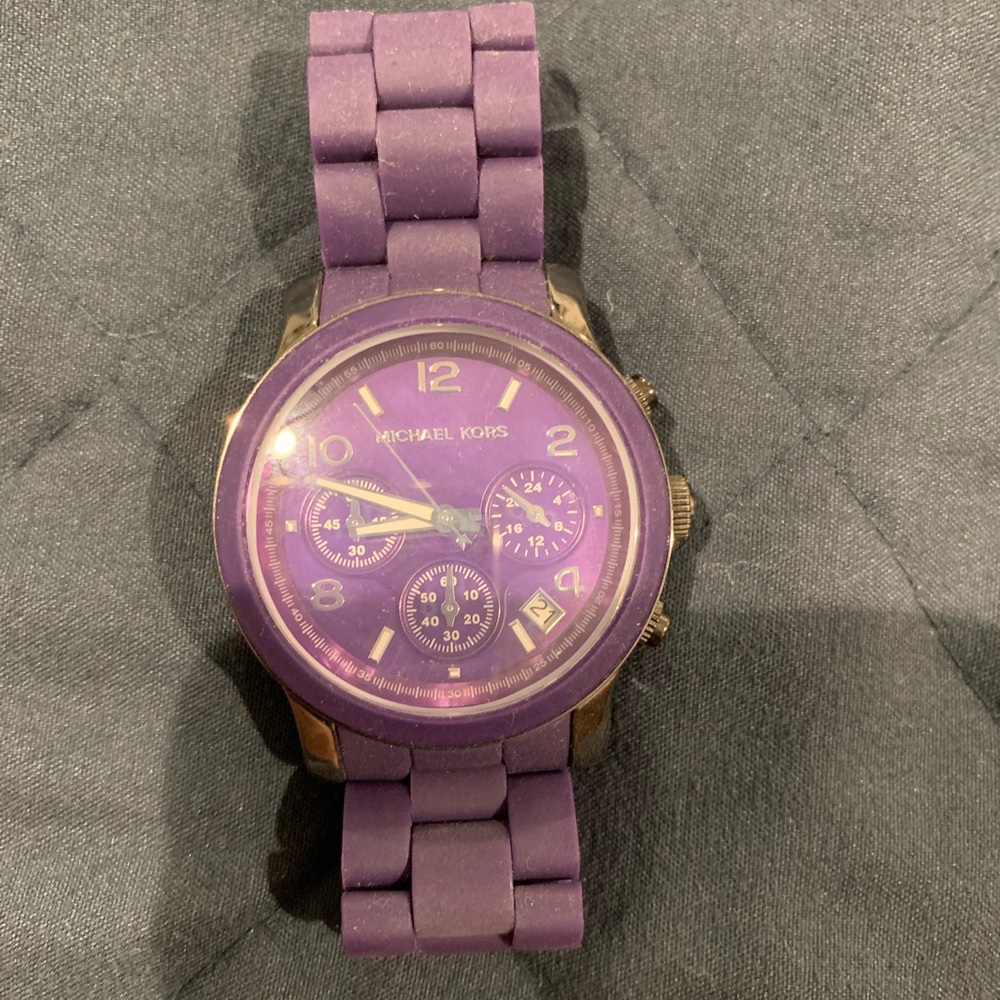 Michael Kors Rubber Purple Strap watch
